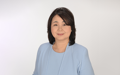 長井聡里先生